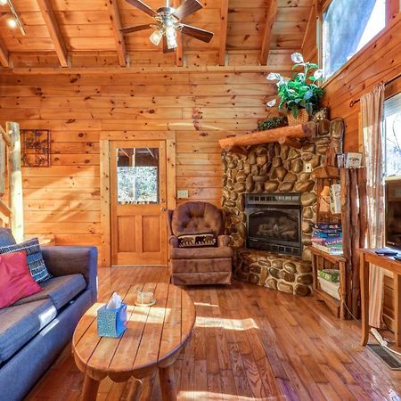 Sugar Bear Cabin Sevierville Εξωτερικό φωτογραφία